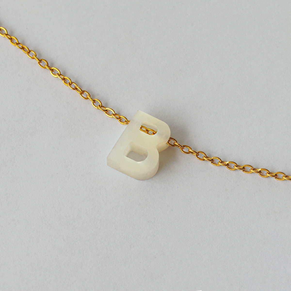 Pulsera "B"