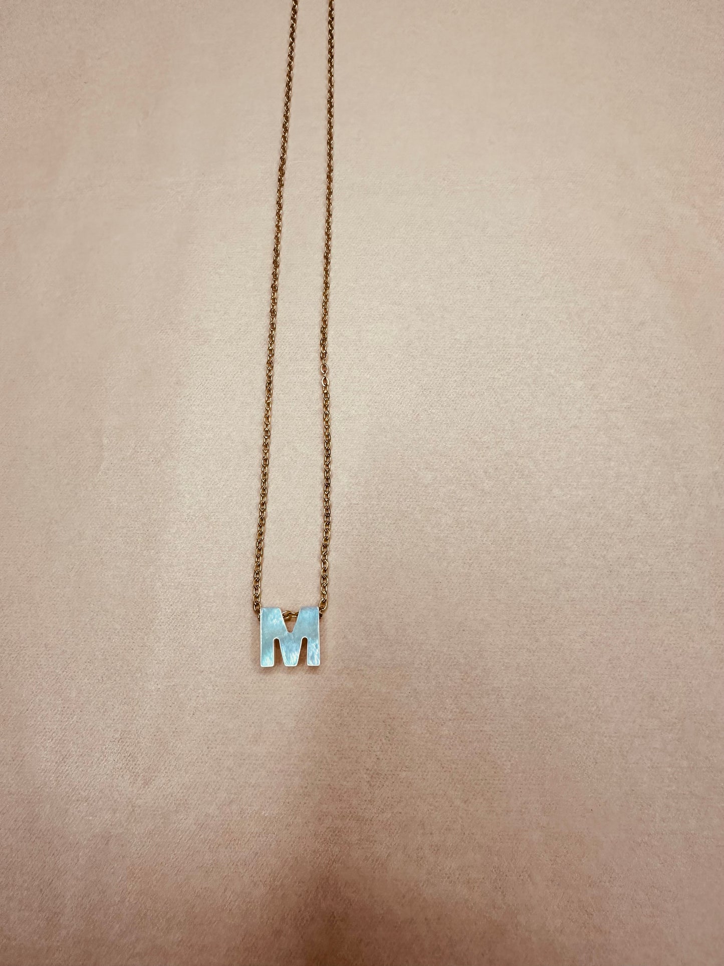 Inicial "M"