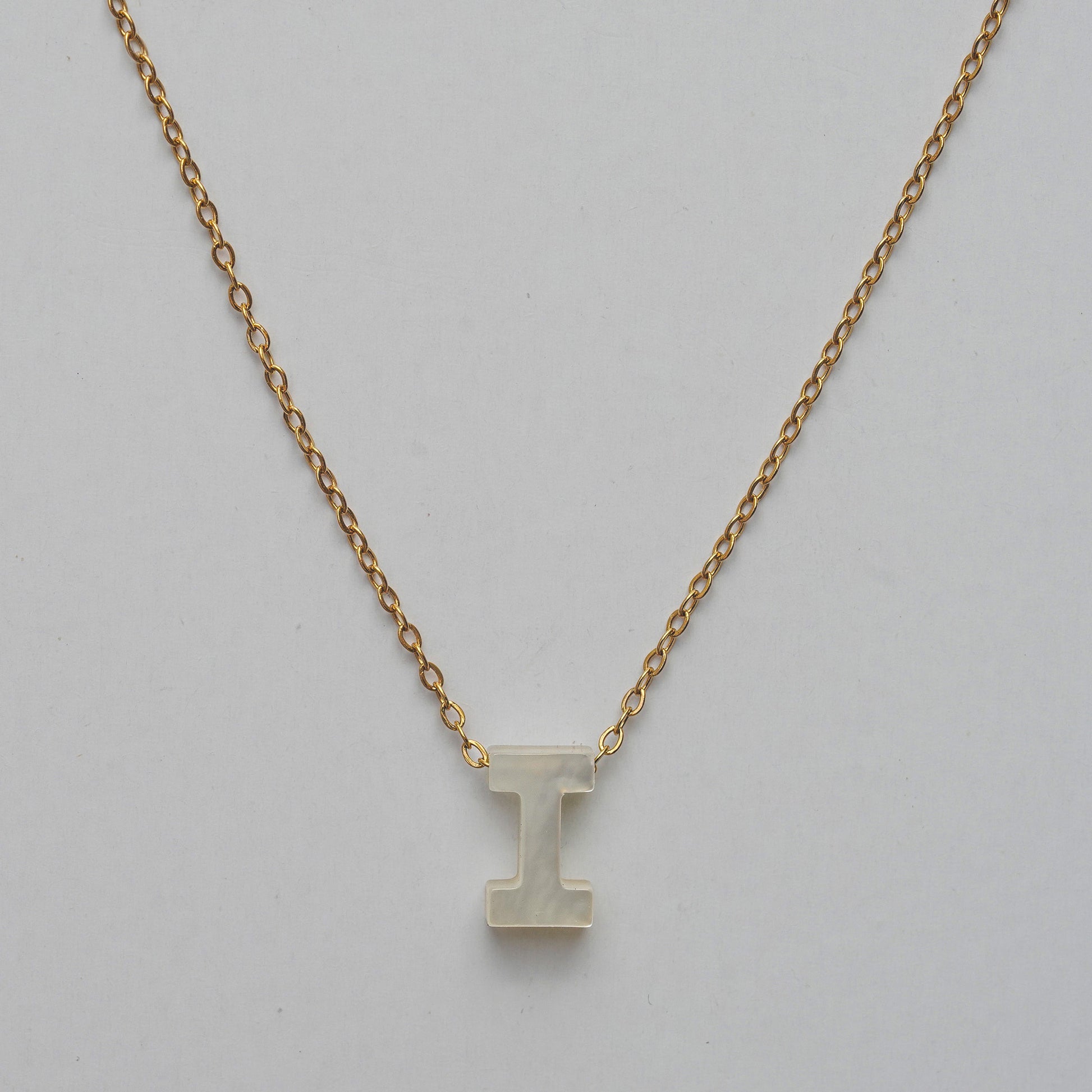 Monttan initial necklace letter I pendant