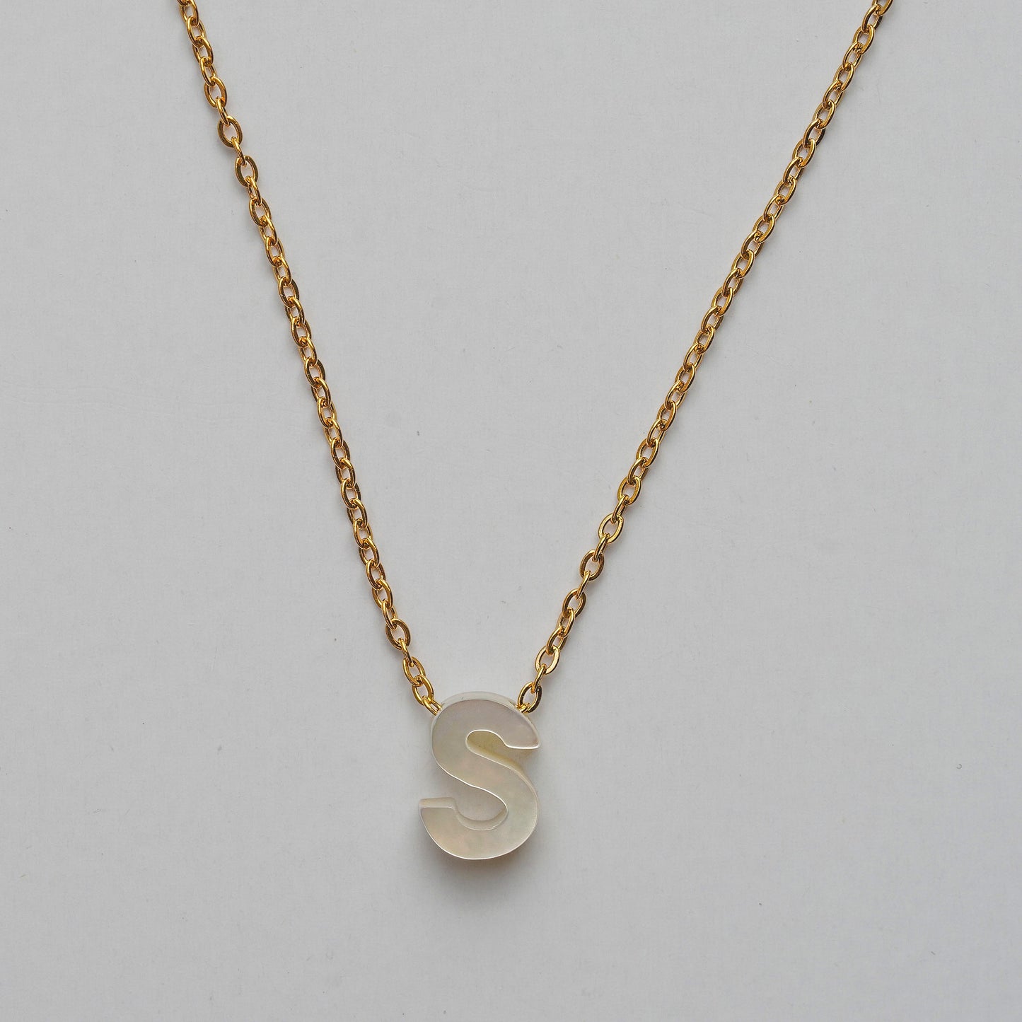 Monttan  initial necklace letter S pendant