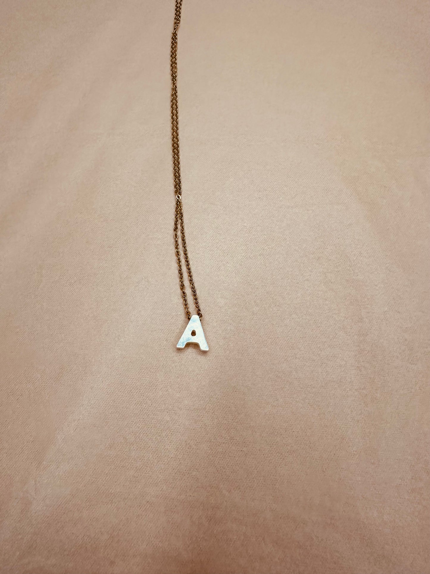Inicial "A"